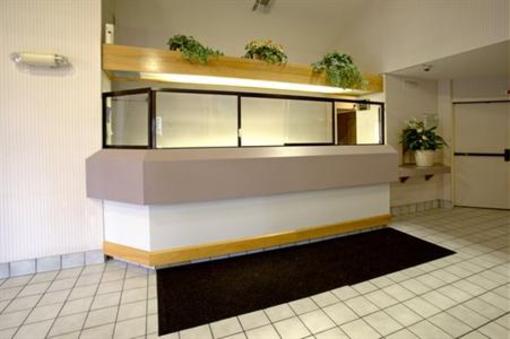фото отеля America's Best Value Inn Addison (Texas)