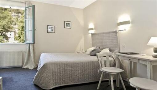 фото отеля Hotel Des Roches Les Eyzies-de-Tayac-Sireuil