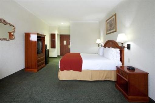 фото отеля Holiday Inn Express Hotel & Suites Lake Charles
