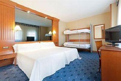 фото отеля Tryp Coruna
