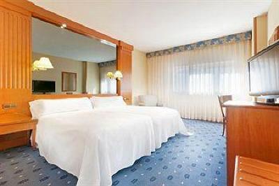 фото отеля Tryp Coruna