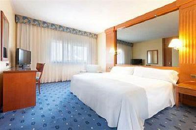 фото отеля Tryp Coruna
