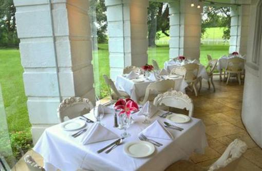 фото отеля Nottoway Resort White Castle