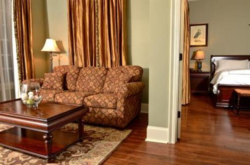 фото отеля Nottoway Resort White Castle