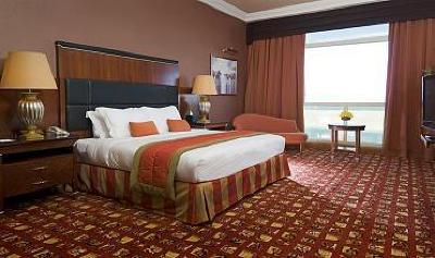 фото отеля Al Raha Beach Hotel