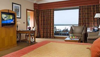 фото отеля Al Raha Beach Hotel