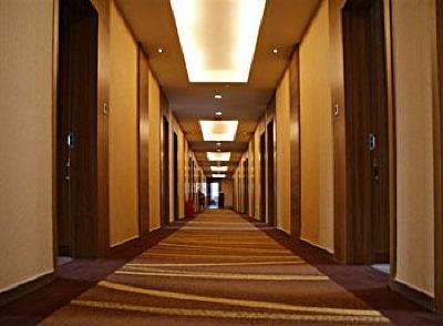 фото отеля Fubang Hotel (Shenzhen Jingtian)