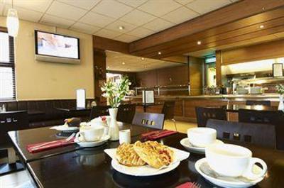 фото отеля Travelodge Dublin Airport Swords