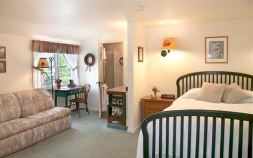 фото отеля Wooden Duck B&B