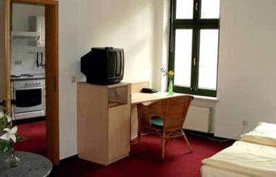 фото отеля Bed and Breakfast am Luisenplatz