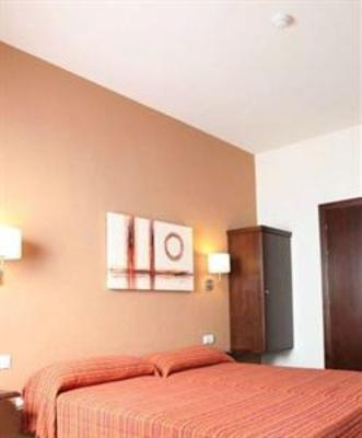 фото отеля Hostal Real San Juan del Puerto