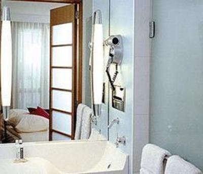 фото отеля Novotel Hotel Barcelona Cornella