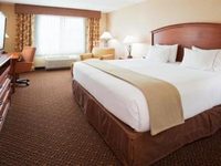 Holiday Inn Express Hotel & Suites Mitchell