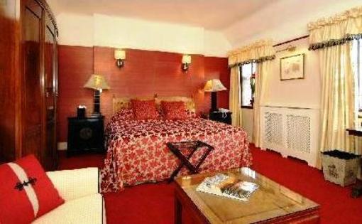 фото отеля Montagu Arms Hotel