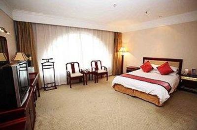 фото отеля Century Crown Hotel