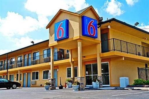 фото отеля Motel 6 Oshkosh