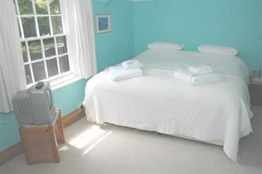 фото отеля The White House Bed and Breakfast Takeley