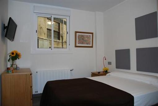 фото отеля The Leyre Apartment Pamplona