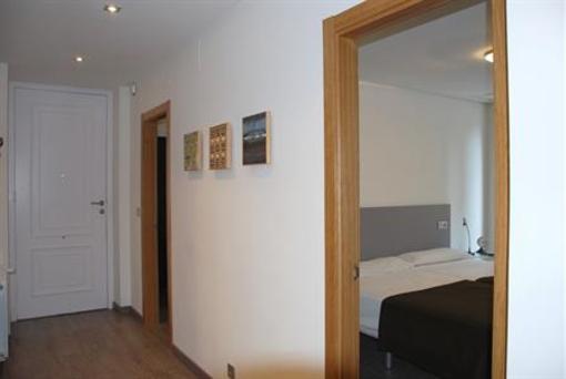 фото отеля The Leyre Apartment Pamplona