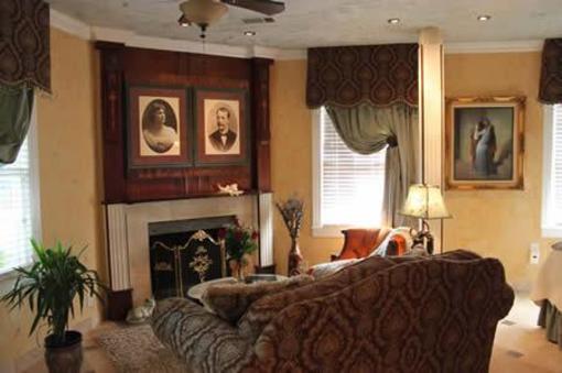 фото отеля Lockheart Gables Bed & Breakfast