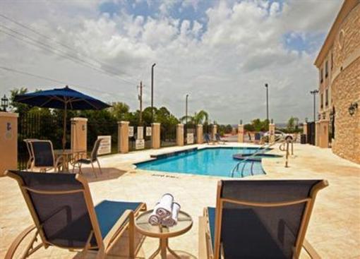 фото отеля Holiday Inn Express Hotel & Suites Houston-Alvin