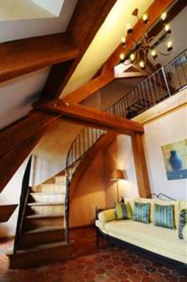 фото отеля Hostellerie de la Tour d'Auxois