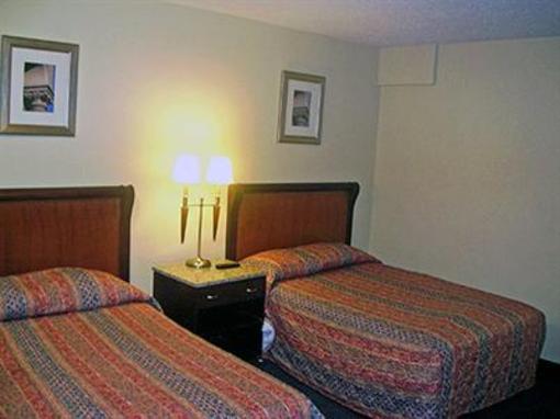 фото отеля Motel 6 Washington DC/Convention Center