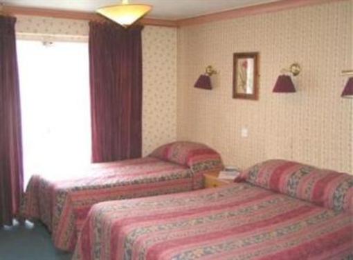 фото отеля Castle Lodge Guest House Horley