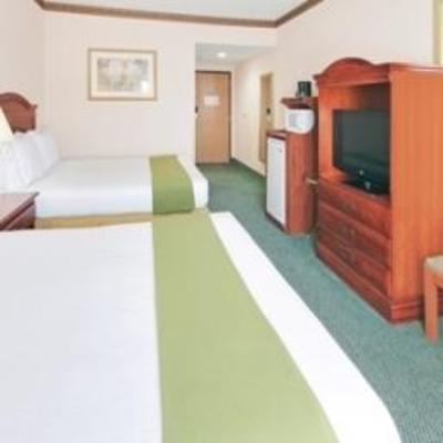 фото отеля Holiday Inn Express Cleveland
