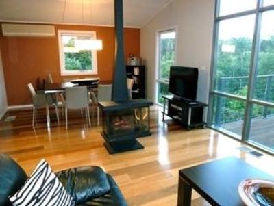 фото отеля Ambleside on the Lake Bed & Breakfast Daylesford