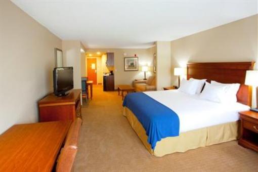 фото отеля Holiday Inn Express Hotel and Suites Culpeper