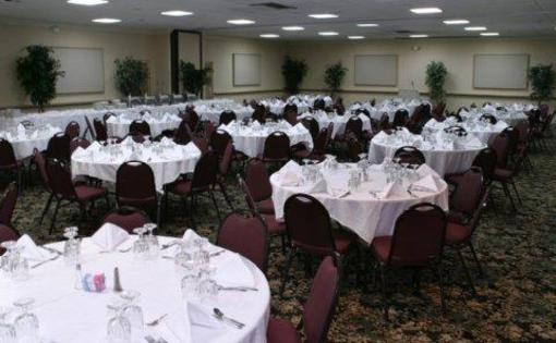 фото отеля Clarion Inn & Suites and Conference Center