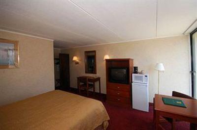 фото отеля Quality Inn and Suites North Youngstown