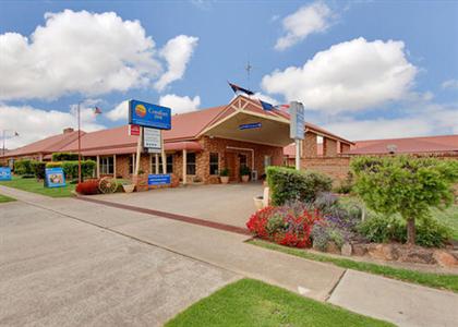 фото отеля Comfort Inn Parkes International