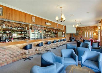 фото отеля Comfort Inn Parkes International