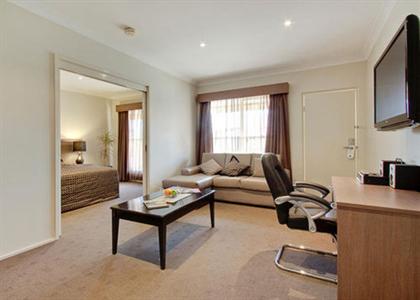 фото отеля Comfort Inn Parkes International