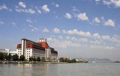 фото отеля Hilton Vienna Danube