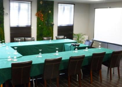 фото отеля Comfort Hotel Les Ulis Acadie