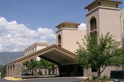 фото отеля Embassy Suites Hotel Colorado Springs
