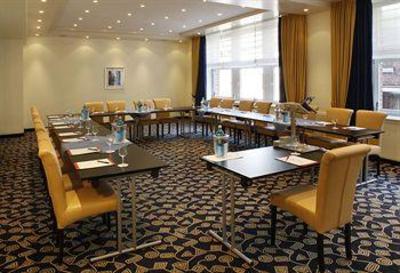 фото отеля Ramada Ueberseehotel