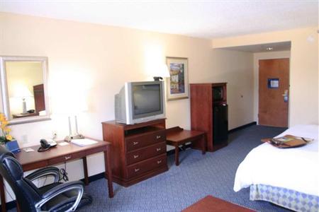 фото отеля Hampton Inn I-10 West Jacksonville