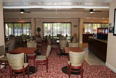 фото отеля Hampton Inn Columbia Northeast
