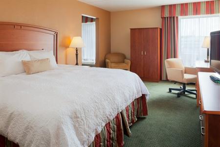 фото отеля Hampton Inn St. Louis - NW I-270
