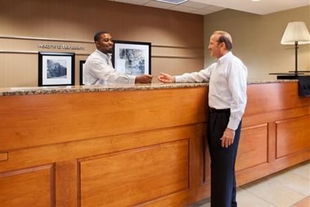 фото отеля Hampton Inn St. Louis - NW I-270