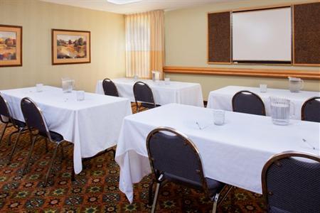 фото отеля Hampton Inn St. Louis - NW I-270