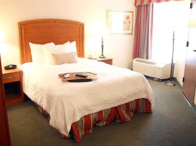фото отеля Hampton Inn St. Louis - NW I-270