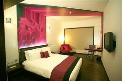 фото отеля The Chrome Hotel
