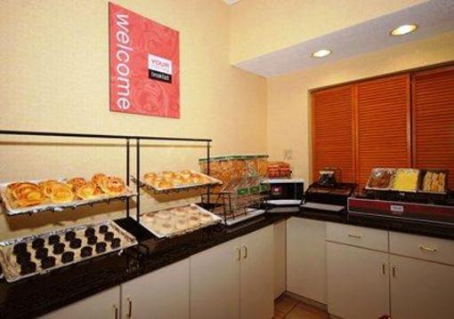 фото отеля Comfort Inn Rushville