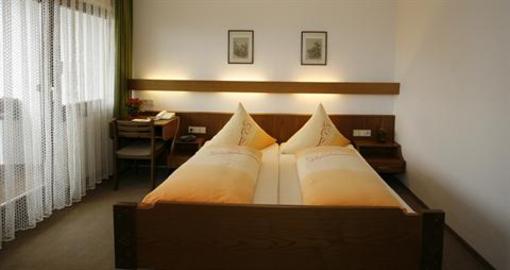 фото отеля Jaegerhof Hotel Garni