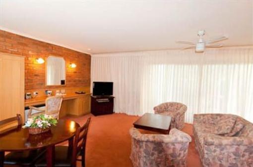 фото отеля Summerhill Motor Inn